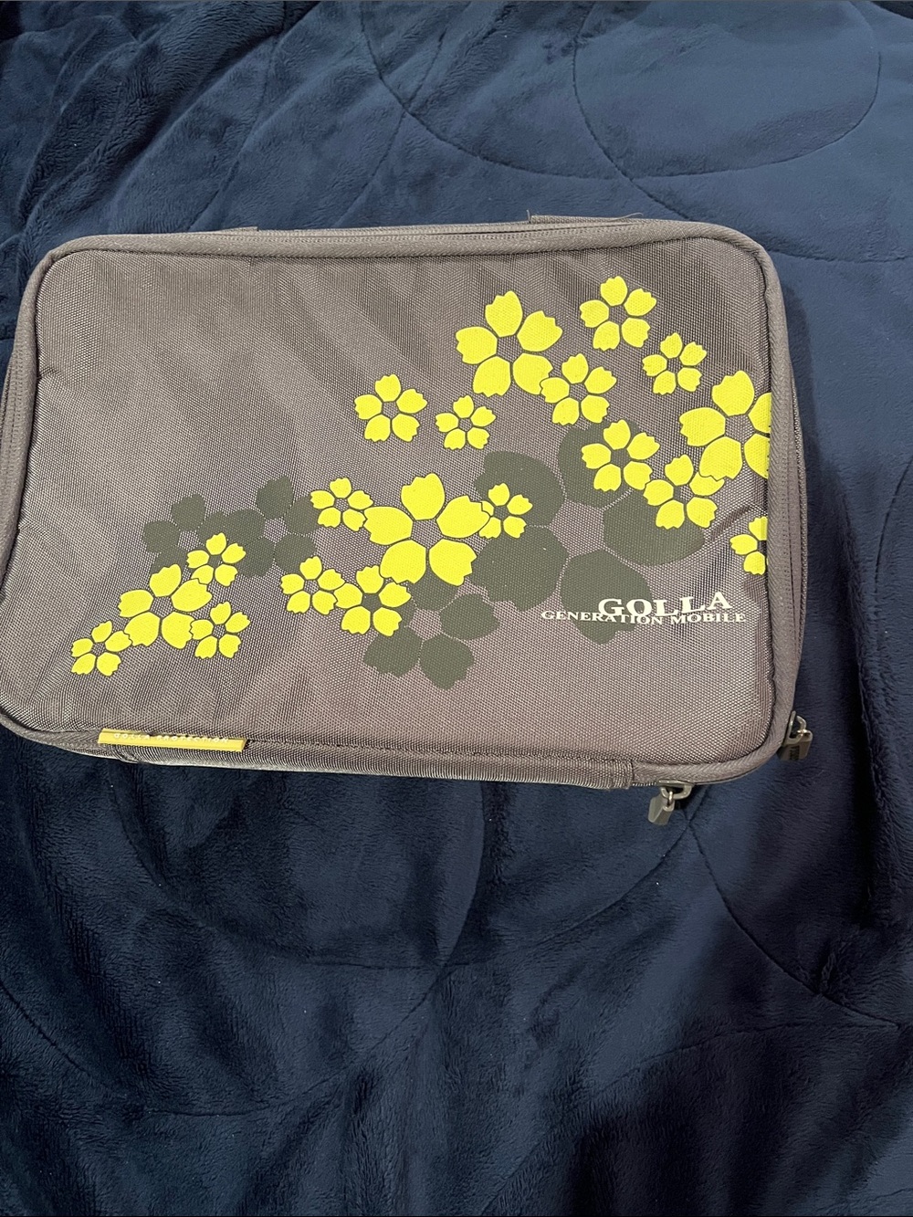 Golla Floral Tech case in Dark Gray with Yellow Flowers